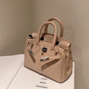 Large capacity women's handbag SSDF1856 - Khaki
