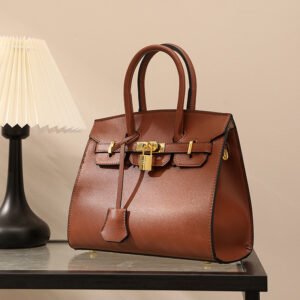 Large capacity women's handbag LE8064 - Brown